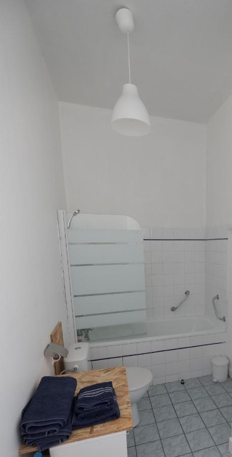 St Cyr Logement Lumineux Dans Coeur De Ville & Wifi 볼로뉴쉬르메르 외부 사진